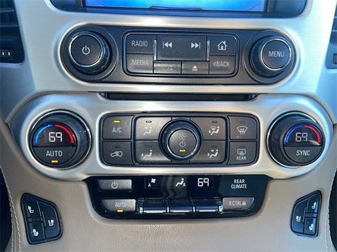 Used 2019 GMC Yukon XL SLT w/ Open Road Package image 11