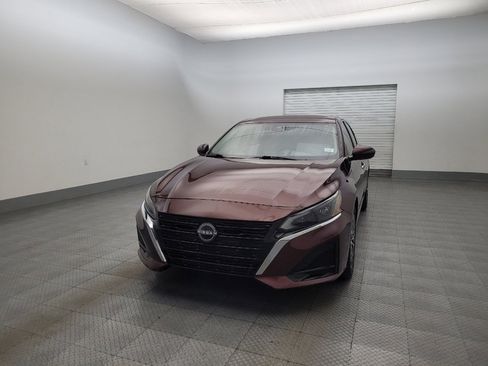 Used 2023 Nissan Altima 2.5 SV image 15