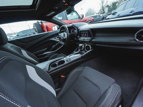 Used 2023 Chevrolet Camaro LT w/ RS Package image 30