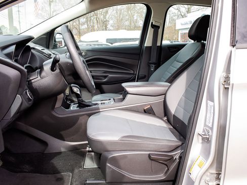 Used 2017 Ford Escape S image 16