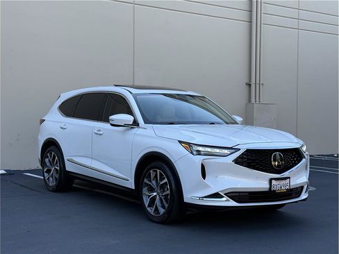 Used 2022 Acura MDX FWD w/ Technology Package image 2