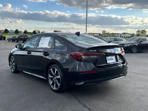 Certified 2025 Honda Civic Sport Touring image 5