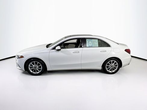 Used 2022 Mercedes-Benz A 220 A 220 image 8