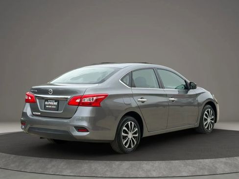 Used 2018 Nissan Sentra S image 3