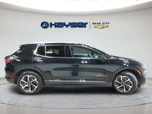 Used 2025 Chevrolet Equinox EV LT w/ Convenience Package FWD image 8