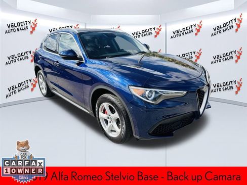 Used 2019 Alfa Romeo Stelvio AWD image 1