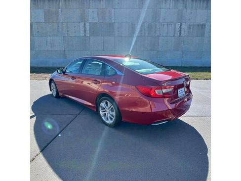 Used 2018 Honda Accord LX image 4
