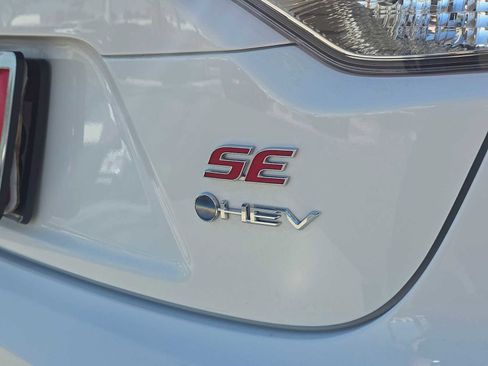 Certified 2025 Toyota Corolla SE w/ SE Premium Package FWD image 13