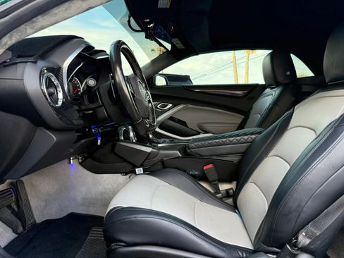 Used 2023 Chevrolet Camaro LT RWD image 42