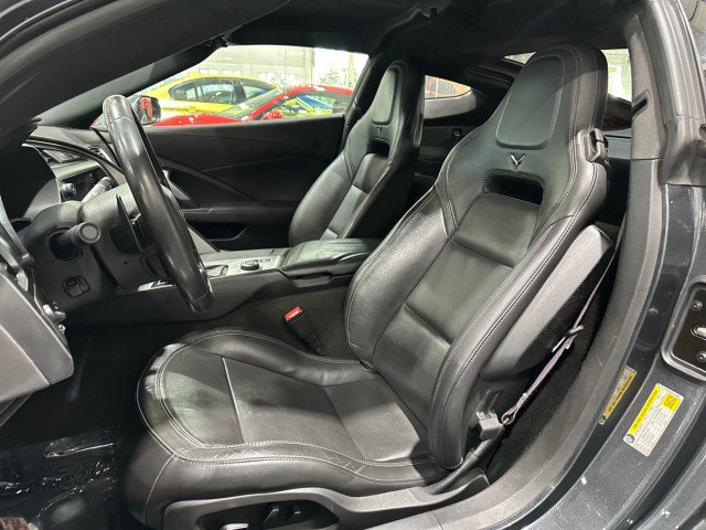 Used 2017 Chevrolet Corvette Stingray Coupe RWD image 5