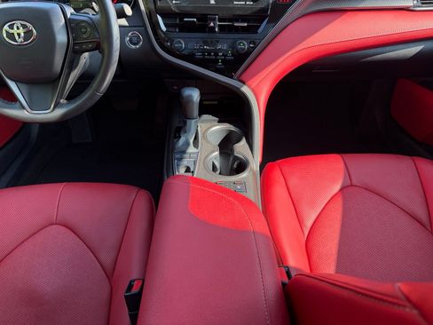 Used 2022 Toyota Camry XSE w/ Navigation Package FWD image 19