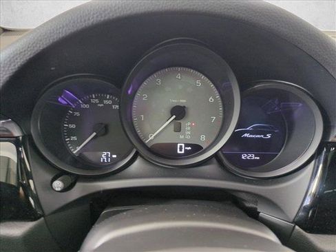 New 2026 Porsche Macan S image 17