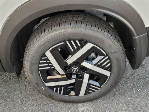 New 2026 Nissan Kicks SV w/ Cold Weather Package image 7