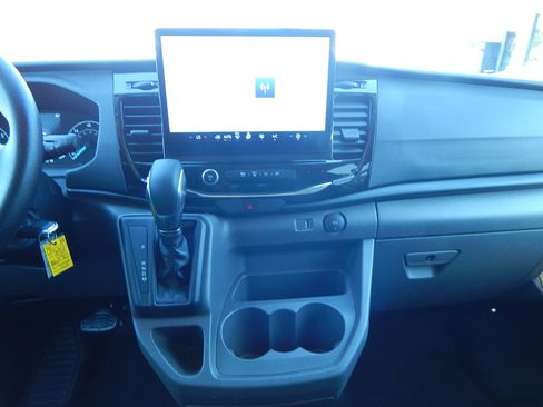 Used 2024 Ford Transit 350 XLT RWD image 18