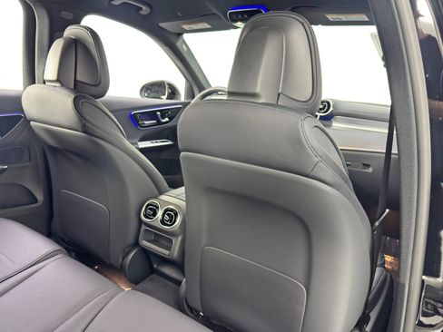 Used 2024 Mercedes-Benz GLC 300 w/ AMG Line image 36