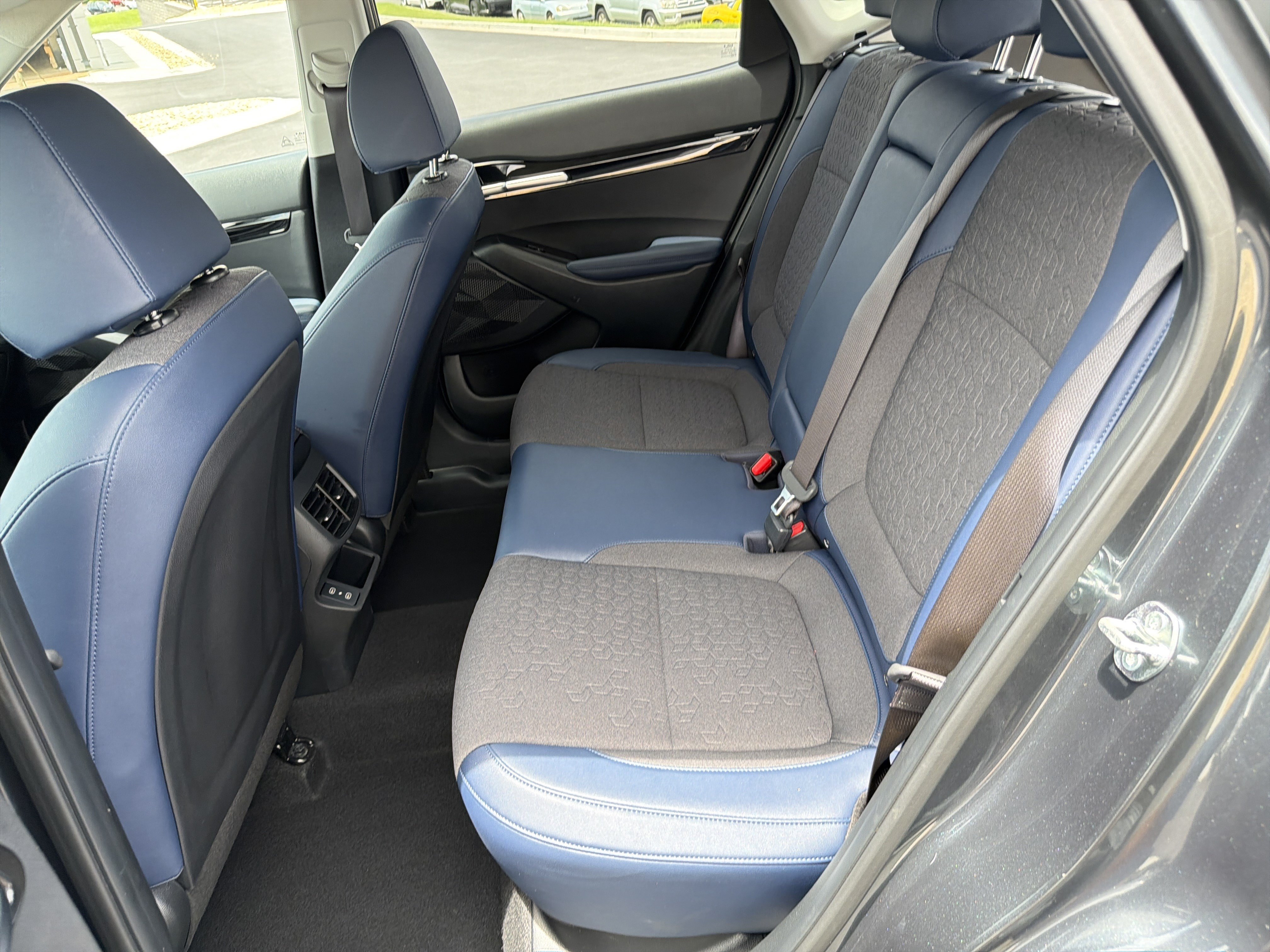 Certified 2025 Kia Seltos S FWD image 20