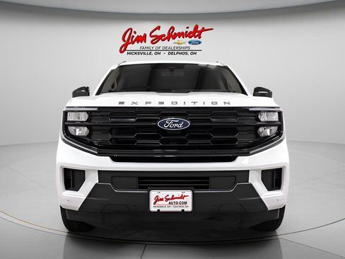 Used 2025 Ford Expedition Active image 2