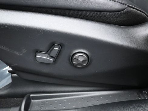 New 2026 Chrysler Pacifica Select image 12