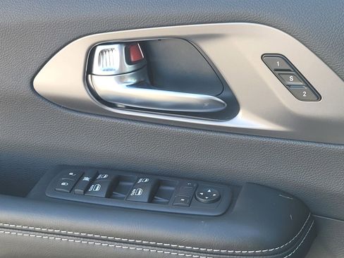 New 2026 Chrysler Pacifica Select image 26