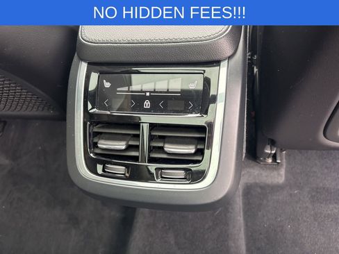 Used 2019 Volvo XC90 T5 Momentum w/ Multimedia Package image 31