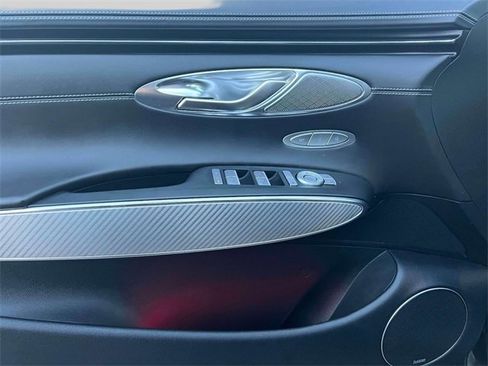 Used 2024 Genesis GV70 2.5T w/ Sport Prestige Package image 21