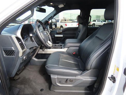 Used 2022 Ford F250 Lariat image 27