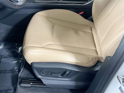 Used 2022 Audi Q7 3.0T Prestige w/ Prestige Package image 19