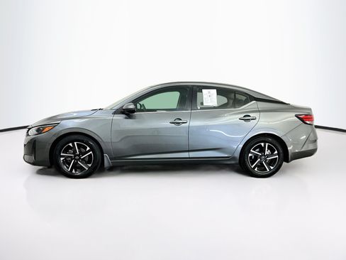 Used 2024 Nissan Sentra SV FWD image 4