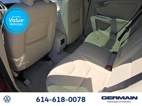 Used 2016 Volvo XC60 T6 w/ Proximity Package FWD image 19
