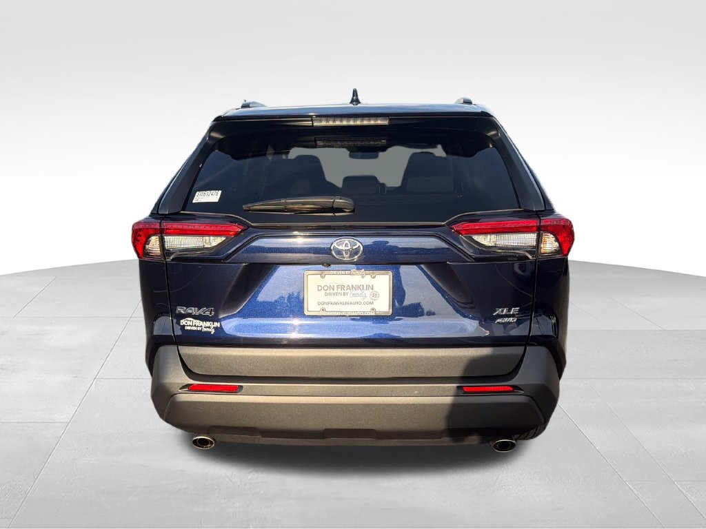 Used 2025 Toyota RAV4 XLE w/ Convenience Package AWD/4WD image 5