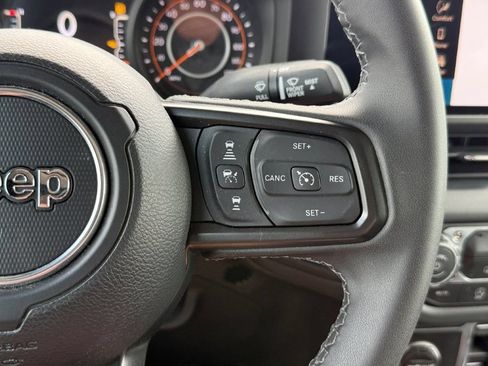 Used 2026 Jeep Gladiator Rubicon AWD/4WD image 30