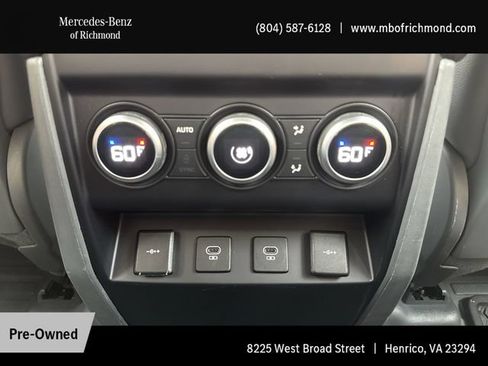 Used 2022 Land Rover Defender 110 X-Dynamic SE AWD/4WD image 17