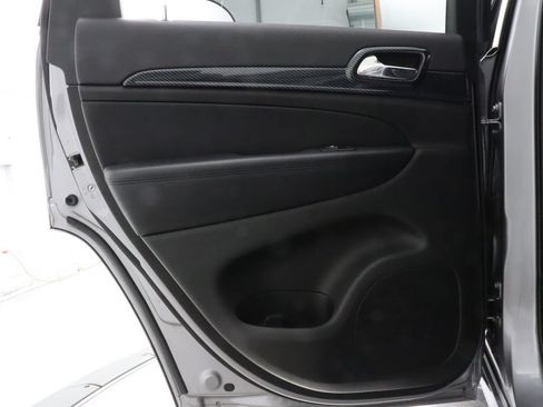 Used 2020 Jeep Grand Cherokee Altitude RWD image 33