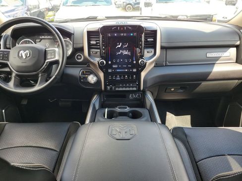 Used 2022 RAM 2500 Laramie AWD/4WD image 11