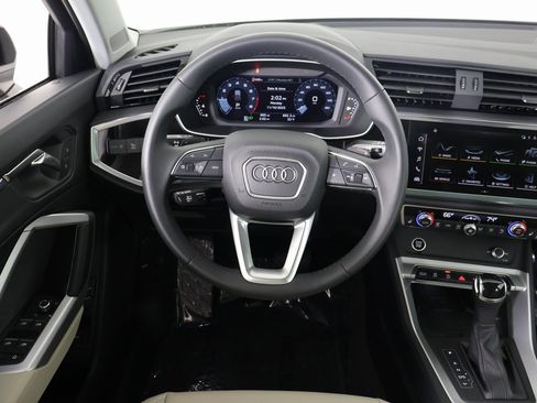 Used 2025 Audi Q3 2.0T Premium w/ Convenience Package image 33