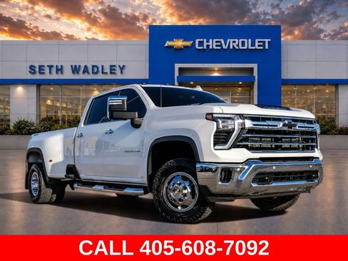 Used 2025 Chevrolet Silverado 3500 LTZ w/ LTZ Convenience Package AWD/4WD image 1