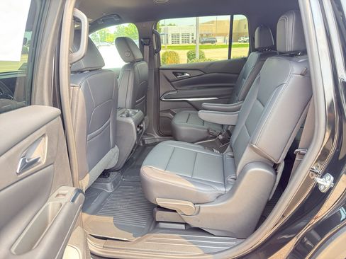 New 2026 Chevrolet Traverse LT w/ Driver Confidence Package FWD image 33