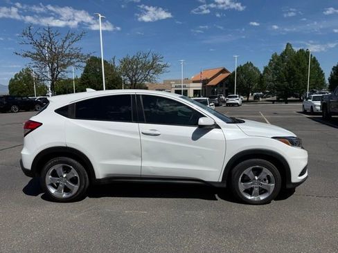 Used 2021 Honda HR-V LX image 5