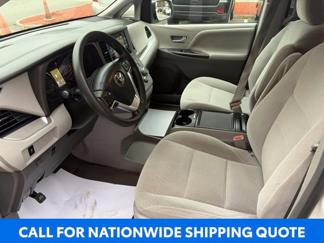 Used 2016 Toyota Sienna LE FWD image 8