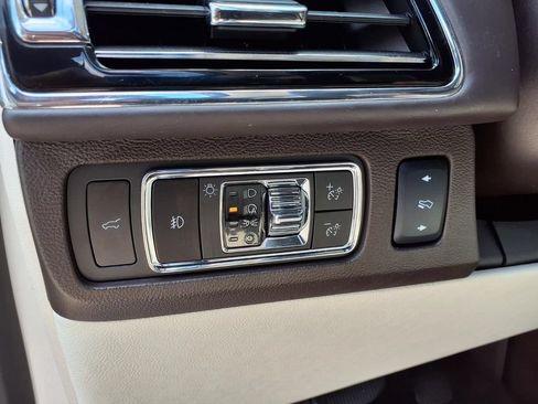 Used 2024 Lincoln Navigator Black Label AWD/4WD image 19