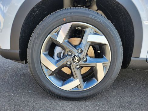 New 2026 Hyundai Venue SEL FWD image 31