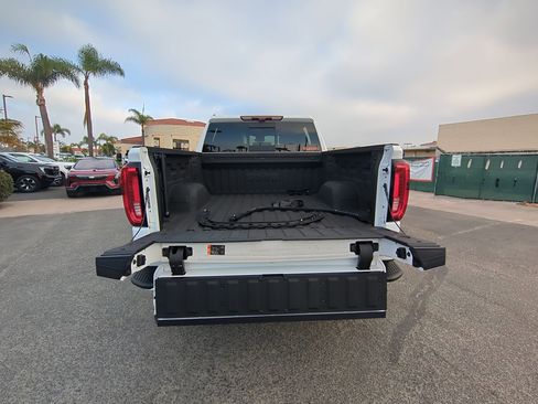 New 2025 GMC Sierra 1500 AT4 w/ AT4 Premium Package image 28