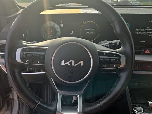 Used 2025 Kia Sportage SX AWD/4WD image 9