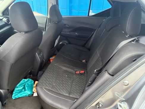 Used 2021 Nissan Kicks SV FWD image 14