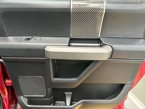 Used 2018 Ford F150 Raptor w/ Equipment Group 802A Luxury image 13