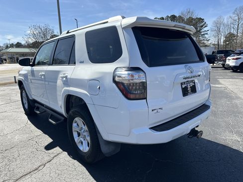 Used 2015 Toyota 4Runner SR5 image 6