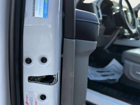 Used 2015 Ford F150 Lariat w/ Equipment Group 502A Luxury image 19