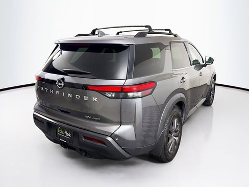 Used 2023 Nissan Pathfinder SV w/ SV Premium Package AWD/4WD image 9
