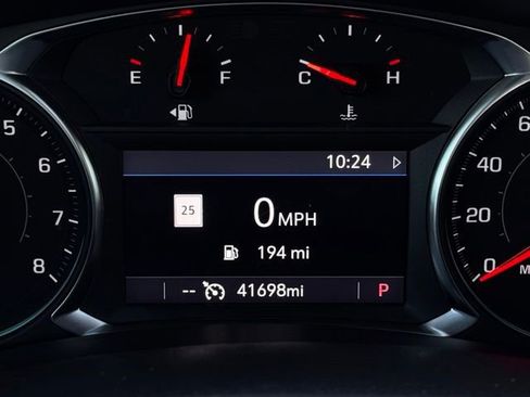 Used 2024 Chevrolet Equinox RS w/ RS Leather Package image 12