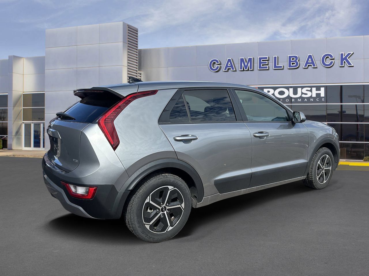 Used 2023 Kia Niro LX FWD image 5